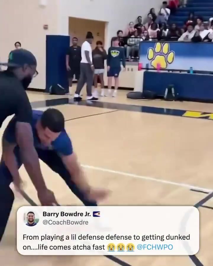  学生们爽了杰伦布朗隔扣副校长引全场欢呼